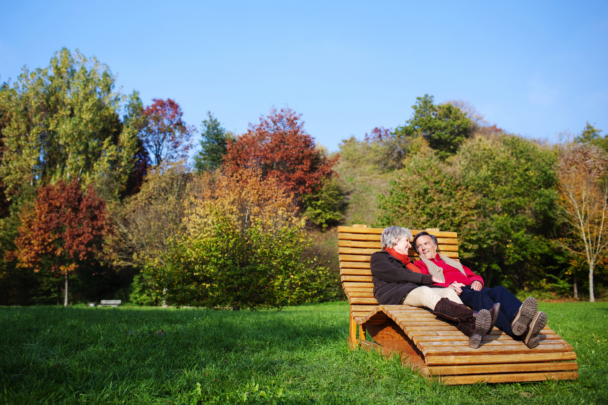 Entspannung auf Parkbank