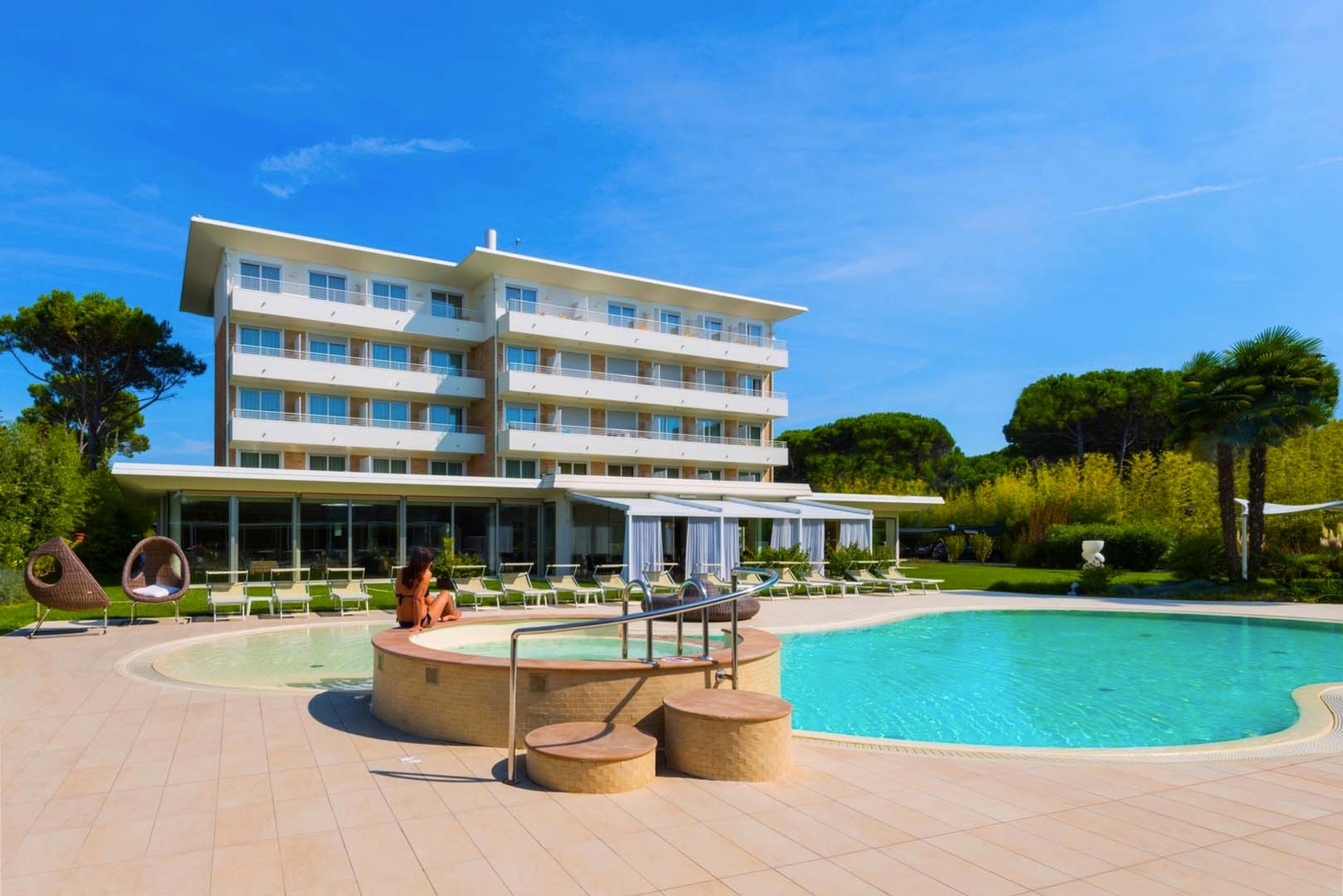 Hotelbeispiel in Bibione, Pool