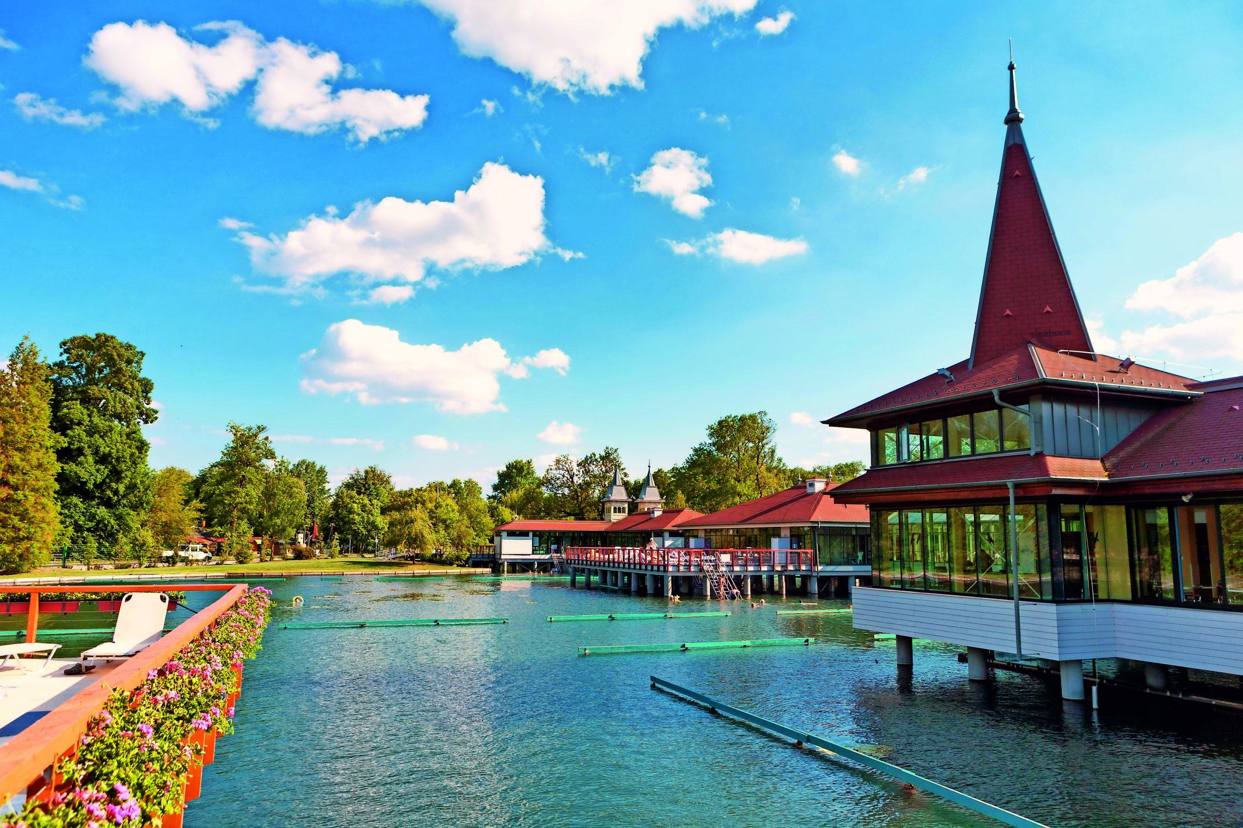Lake Heviz thermal bath Naturheilsee in Bad Heviz