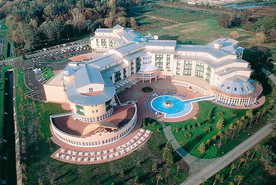 hotel-lotus-therme-heviz-aussen Hotel Lotus Therme in Heviz