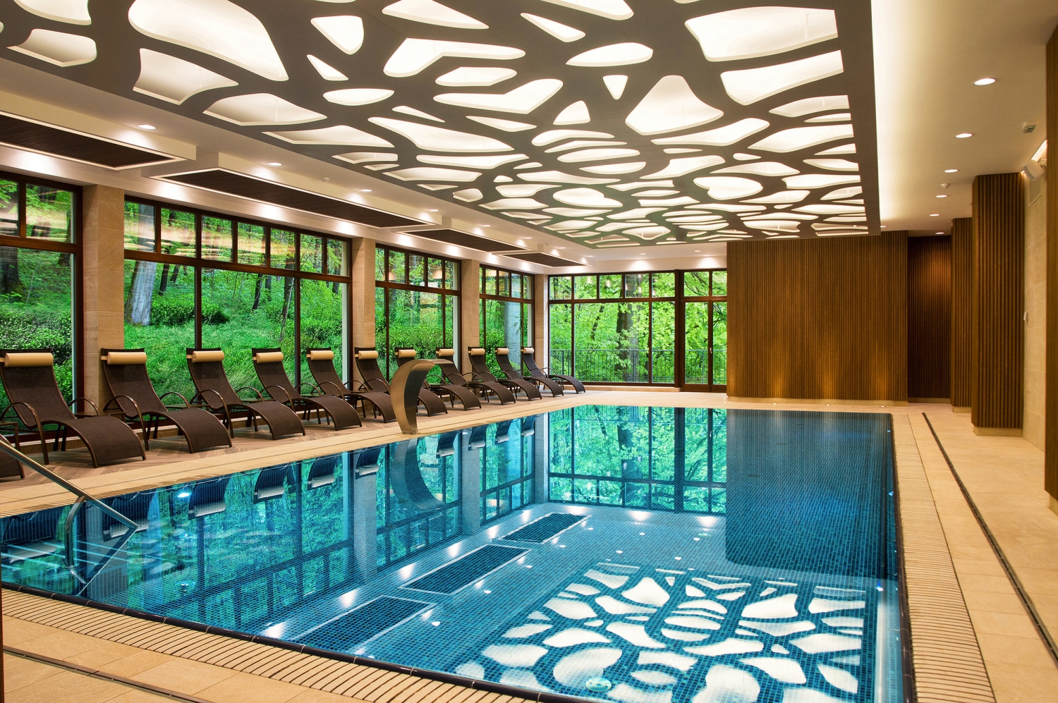 marienbad-hotelpool Hotelpool bei Kurreise nach Marienbad