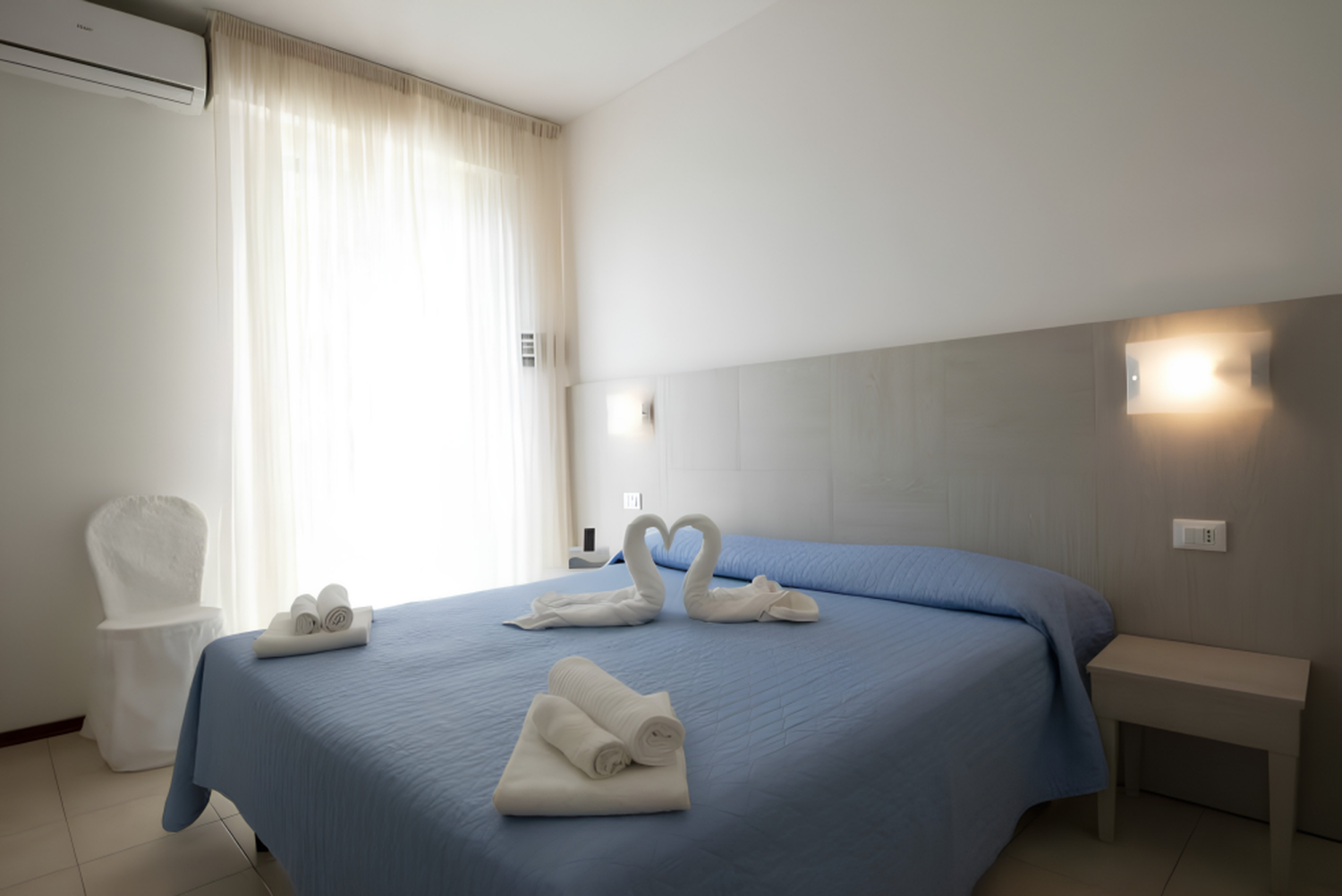 Hotel Carillon